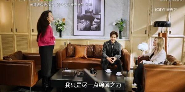 李梦英文台词标准流利引关注，鲁贞贞抢功引争议