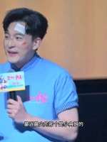 孙艺洲路演模仿李小冉心愿便利贴，林依晨盼明年乘风