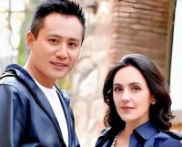 刘烨：外国妻子患重病，3年不接戏，如今妻子47像57，仍不离不弃