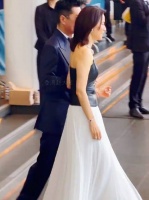 古天乐 和宣萱 携手出席香港电影金像奖，古仔很绅士很细心，宣萱很开心很幸福