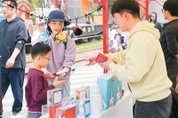 来北影节，逛文博文创市集