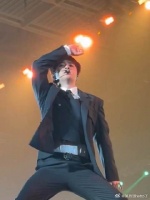 嘟：就这个顶胯不得迷死你们