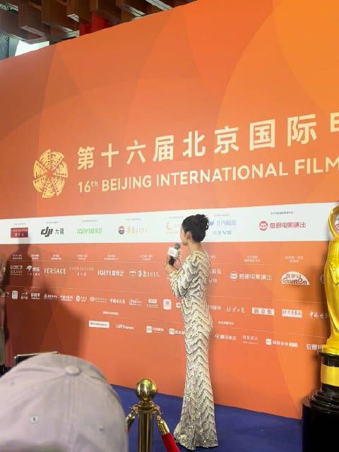 黄子弘凡少年气溢出屏幕