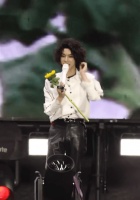 华晨宇再回应演唱会延期：今年火星演唱会一定会开