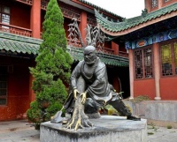 河南最传奇千年古寺，与少林寺齐名，镇寺之宝全国仅有