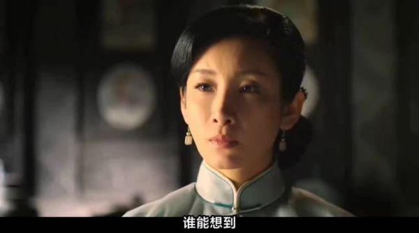 土匪硬闯深宅认子，二少奶奶借势反击