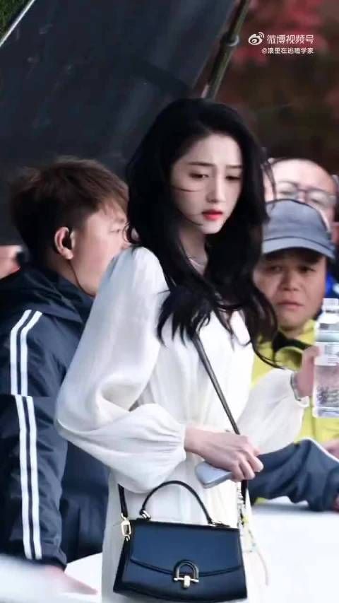 关晓彤苏知秋同框状态佳