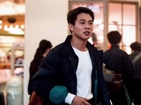 向太直播澄清李连杰离婚净身出户，否认抛妻弃女