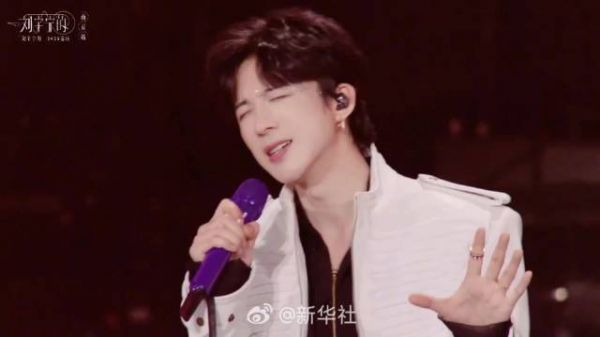 刘宇宁平凡的日子借一点光好暖心