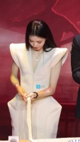 刘浩存怎么扯面都这么温柔啊我说！
