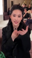 没想到刘亦菲的资源降级这么严重啊