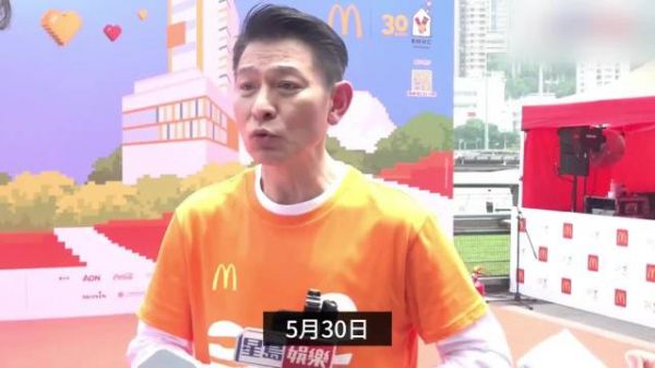 香港超市偶遇刘德华妻子，朱丽蒨打扮朴素低调，完全看不出已经60岁了