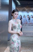 19岁连子欣选美夺冠，珠圆玉润打破白幼瘦审美观