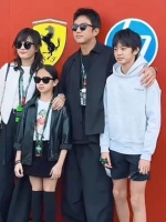 邓超孙俪儿子等等照片引争议，网友对星二代评价两极