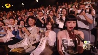 吴莫愁台下演唱展现实力，观众呼吁其补位