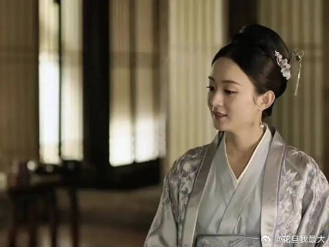 感我此言良久立 明兰精神弑父