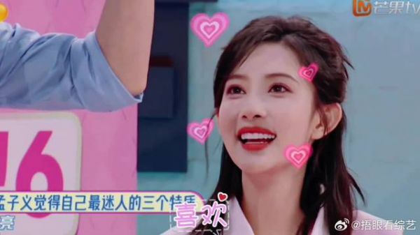 只要你在身旁，世界就自带甜味
