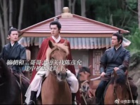 世子的爱永远拿得出手 默默守护啊