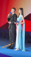 搬砖累了换个姿势，丁字步也是标准站姿好不好