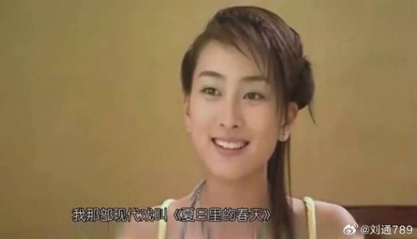请注意吃货陈伟霆，一筷子下去半盘菜没了，谁还想听马苏吹牛，净看陈伟霆了