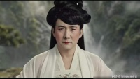 筷子兄弟疯了？57岁王太利浓妆艳抹扮女装，一张嘴，差点把人送走