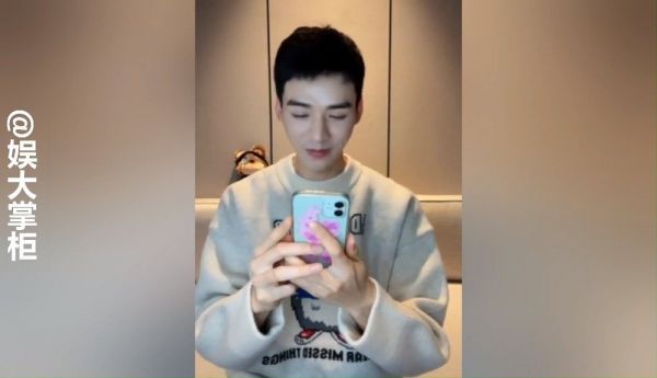 俊子真是一个从日常采访到唱歌都是欢乐喜剧人的大美人