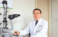 手机刷不停,怎样预防干眼症?