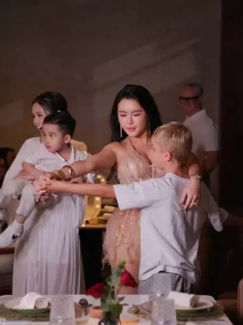 越南真是一个好地方，只是没弄明白，为啥有小孩在里面？
