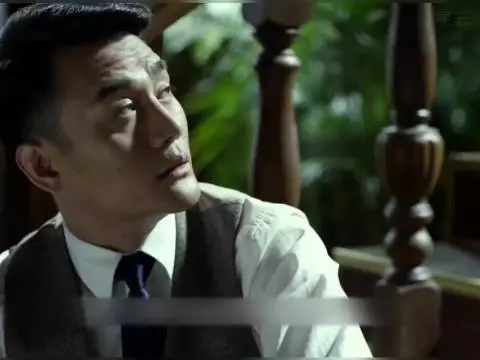 明台千方百计试探毒蛇无果，阿诚以为他要在家里动手！