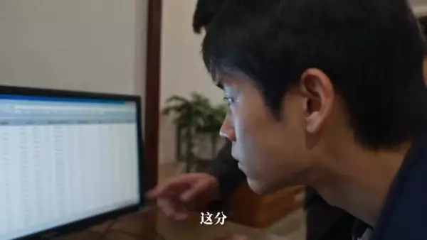 儿行千里母担忧 好像我们的从前