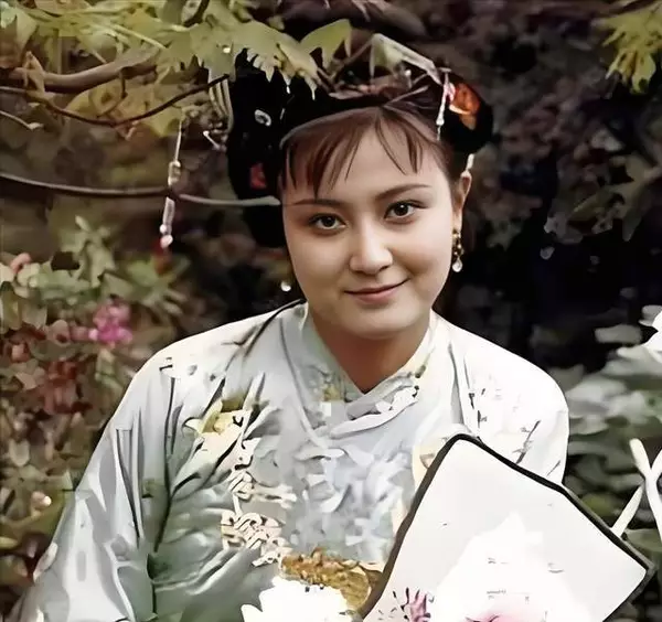 《红楼梦》最容易被忽略的细节，藏着黛玉的温柔与宝钗的无情