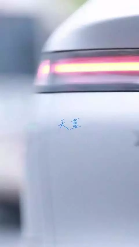 满江为默编曲到早上七点，熬到天亮只为感觉对
