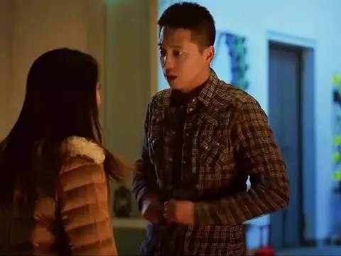 男人逼迫女孩做不愿意做的事情