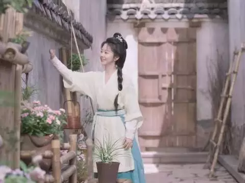 兰香入青楼，蕺儿舍衣换装助其逃脱