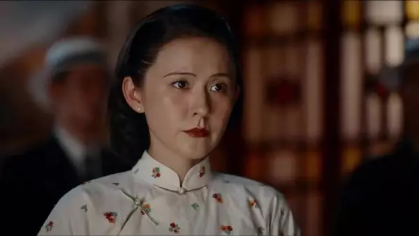 女人每次下注压小，最后倾家荡产！