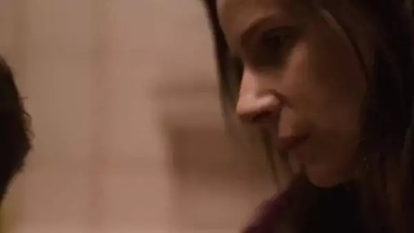 相差35岁的忘年恋，中年丧子的女人与少年的邂逅，是爱还是救赎