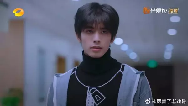 小橙子骨折住院 亲妈过来兴师问罪，凌霄只好天天陪护