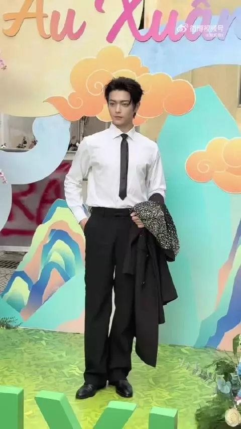 许凯越南见面会生视频状态！完全硬帅！接一部现偶！
