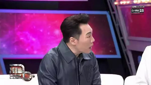 对话中teeteepor透露母亲是经理，一家住清迈