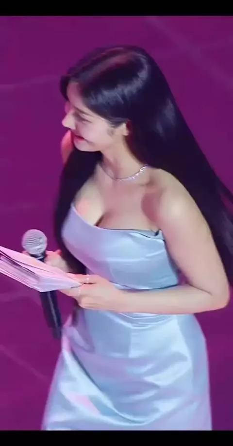 第一排看权恩妃是何感觉？世间竟有如此美丽