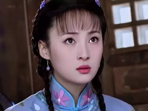 “情敌长这样，谁还看男主啊？蒋勤勤和王艳同框那刻，我直接选择困难症发作”