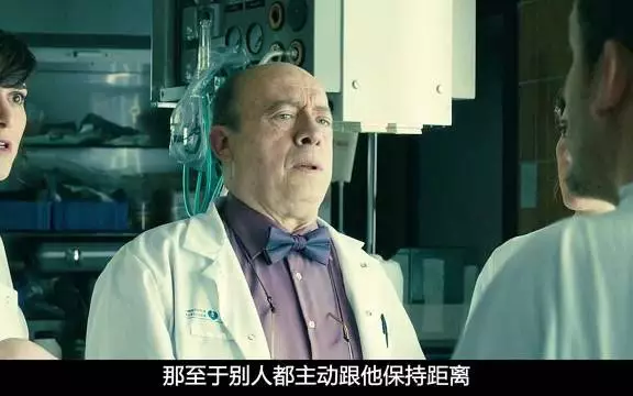 40岁洁癖男相亲拿钢丝球消毒，为躲贴脸礼踩点逃跑