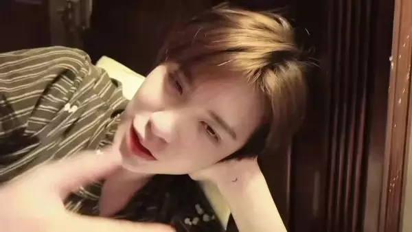 黄明昊@jjjustin0219 50分钟的vlog里到底加了什么，怎么一会儿笑…