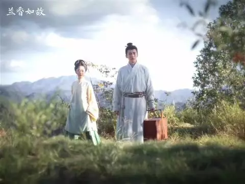 许兰香找到沈家埋骨处，悲伤不敢哭出声，谭松韵哭戏眼睛肿