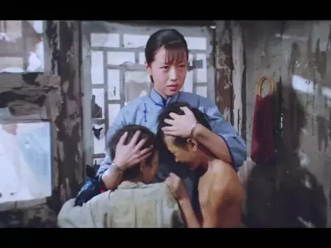 女人只是帮忙擦了个车，却把自己人生全搭进去了！