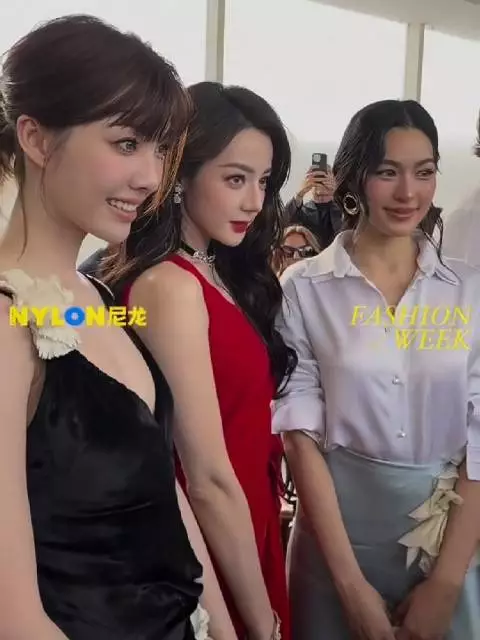 巴巴在巴黎时装周艳压了全世界