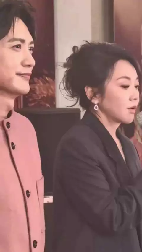 视界大会请闫妮蒋欣,《小巷人家》烟火气引期待
