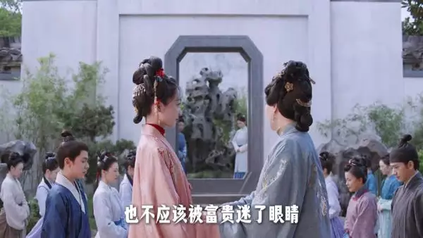 侯爷死后袁家三房欲夺产，绣茹凭一己之力办分家握家产