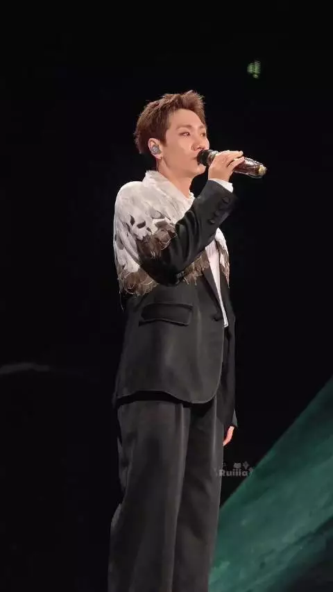 汪苏泷《路过晴朗》现场版获好评，乐迷求常驻
