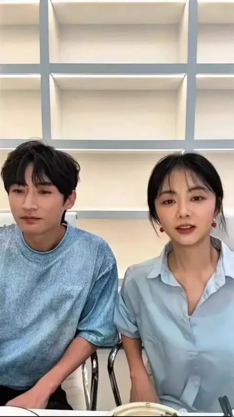 刘学义自称颜值巅峰最孤独，拍感情戏直言哥们亲个嘴